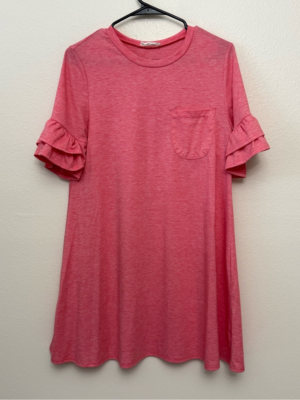 New In Women’s Medium Coral Pink Ruffle Sleeve T-Shirt Dress Pocket Casual - Picture 2 of 7